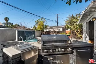 119 S Hobart Blvd, Los Angeles, CA 90004 - Photo 25