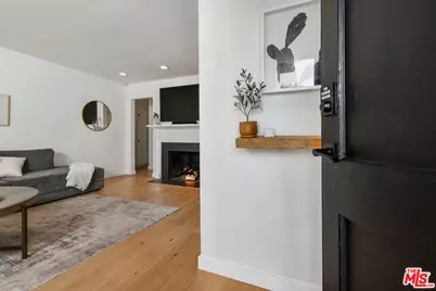 14418 Collins St, Sherman Oaks, CA 91401 - Photo 7