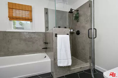 14418 Collins St, Sherman Oaks, CA 91401 - Photo 27