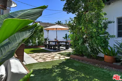 14418 Collins St, Sherman Oaks, CA 91401 - Photo 37