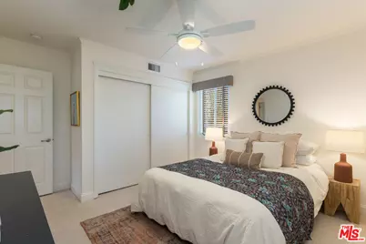 21245 Lopez St, Woodland Hills, CA 91364 - Photo 47