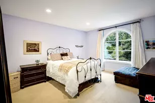 13955 Durham Rd, Beverly Hills, CA 90210 - Photo 25
