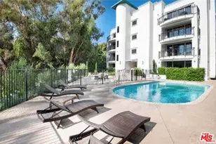 441 S Barrington Ave, Los Angeles, CA 90049 - Photo 25