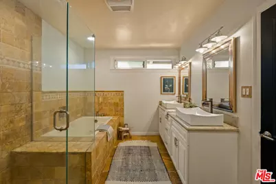 6213 S Corning Ave, Los Angeles, CA 90056 - Photo 33