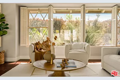 6213 S Corning Ave, Los Angeles, CA 90056 - Photo 9