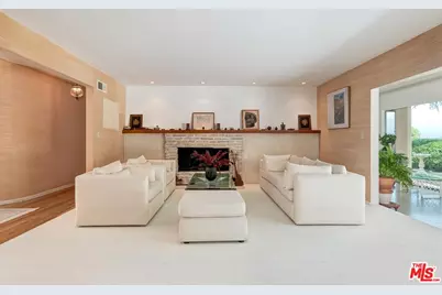 8224 Skyline Dr, Los Angeles, CA 90046 - Photo 7
