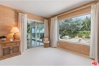 8224 Skyline Dr, Los Angeles, CA 90046 - Photo 17