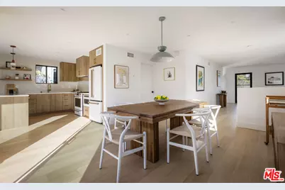 5240 Barker Dr, Los Angeles, CA 90042 - Photo 7