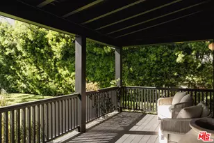 250 S Chadbourne Ave, Los Angeles, CA 90049 - Photo 3