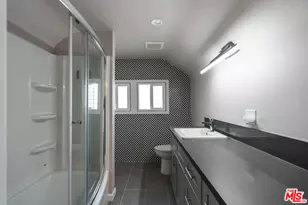 1810 Westmoreland Blvd, Los Angeles, CA 90006 - Photo 47