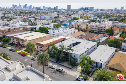 4938 Rosewood Ave, Los Angeles, CA 90004 - Photo 15