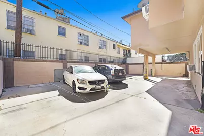 1352 N Las Palmas Ave, Los Angeles, CA 90028 - Photo 11
