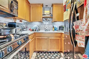 690 W 23rd St, San Pedro, CA 90731 - Photo 23
