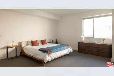 1250 N Harper Ave #411, Los Angeles, CA 90046 - Photo 13