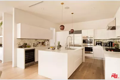 157 S Lucerne Blvd, Los Angeles, CA 90004 - Photo 15