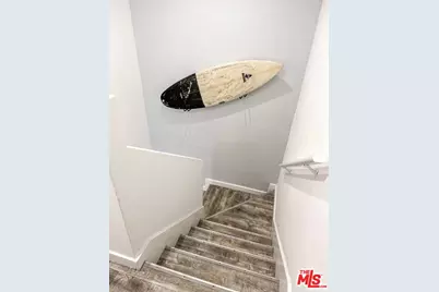 3115 Strongs Dr, Venice, CA 90292 - Photo 13