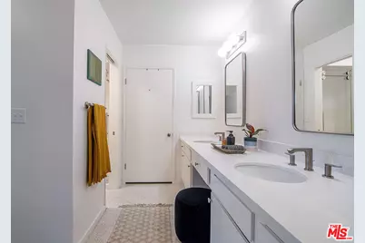 8701 Delgany Ave #208, Playa del Rey, CA 90293 - Photo 25