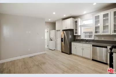 8250 Lankershim Blvd #126, North Hollywood, CA 91605 - Photo 5