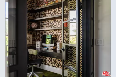 11432 Aqua Vista St, Studio City, CA 91604 - Photo 13