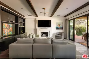 11432 Aqua Vista St, Studio City, CA 91604 - Photo 5