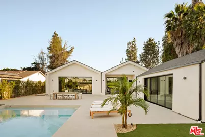 22821 Collins St, Woodland Hills, CA 91367 - Photo 43