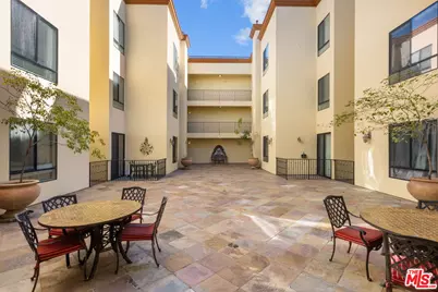 6938 Laurel Canyon Blvd #310, North Hollywood, CA 91605 - Photo 23