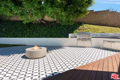382 Aderno Way, Pacific Palisades, CA 90272 - Photo 31