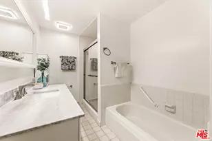 2320 S Bentley Ave, Los Angeles, CA 90064 - Photo 31