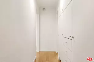 2320 S Bentley Ave, Los Angeles, CA 90064 - Photo 21