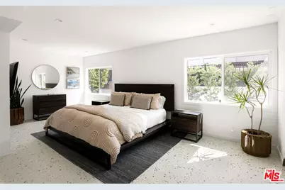 1926 N Crescent Heights Blvd, Los Angeles, CA 90069 - Photo 17