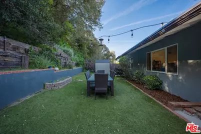 5532 Ocean View Blvd, La Canada Flintridge, CA 91011 - Photo 23