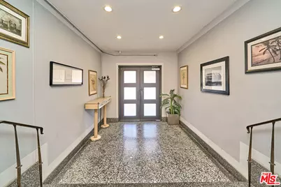 425 S Kenmore Ave #104, Los Angeles, CA 90020 - Photo 23
