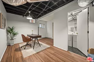 9827 Yoakum Dr, Beverly Hills, CA 90210 - Photo 31