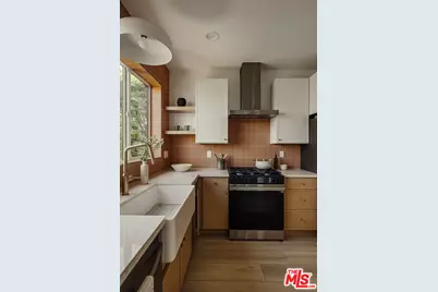 904 Terrace 49, Los Angeles, CA 90042 - Photo 25