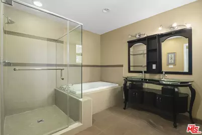 7348 De Soto Ave #108, Canoga Park, CA 91303 - Photo 21