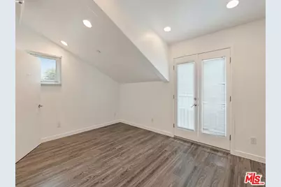 1227 W 30th St, Los Angeles, CA 90007 - Photo 15