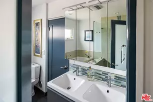 4910 Abbeyville Ave, Woodland Hills, CA 91364 - Photo 25