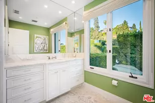 1249 N Doheny Dr, Los Angeles, CA 90069 - Photo 51