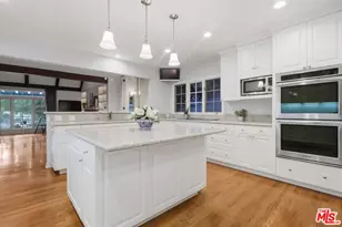 563 Wilcox Ave, Los Angeles, CA 90004 - Photo 11