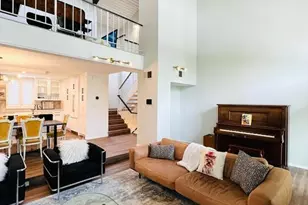 1925 S Beverly Glen Blvd, Los Angeles, CA 90025 - Photo 11