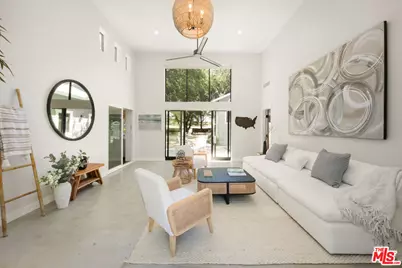 606 Thrift Rd, Malibu, CA 90265 - Photo 5