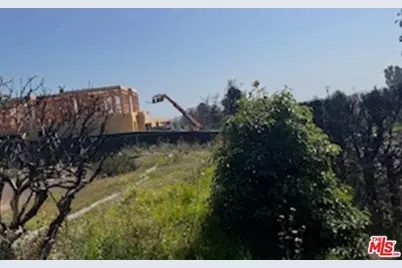 1180 Fiske St, Pacific Palisades, CA 90272 - Photo 11