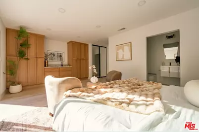 14457 Glorietta Dr, Sherman Oaks, CA 91423 - Photo 21