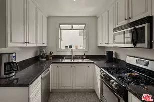 1321 N Hayworth Ave, West Hollywood, CA 90046 - Photo 11