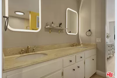 5301 Balboa Blvd #F8, Encino, CA 91316 - Photo 13