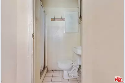 127 S Westlake Ave, Los Angeles, CA 90057 - Photo 23