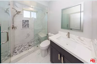 13847 Gilmore St, Van Nuys, CA 91401 - Photo 43