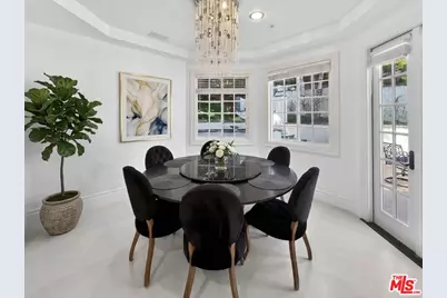 14132 Beresford Rd, Beverly Hills, CA 90210 - Photo 21