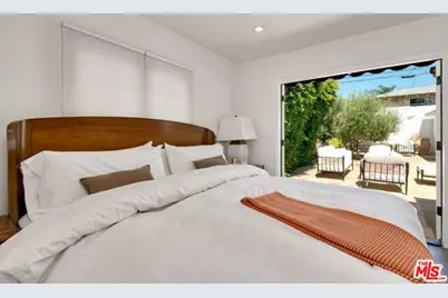 816 N McCadden Pl, Los Angeles, CA 90038 - Photo 25