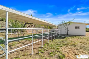 7913 Joshua Ln, Yucca Valley, CA 92284 - Photo 37